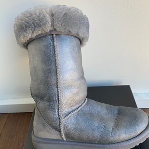 Ugg classic high boot sz6